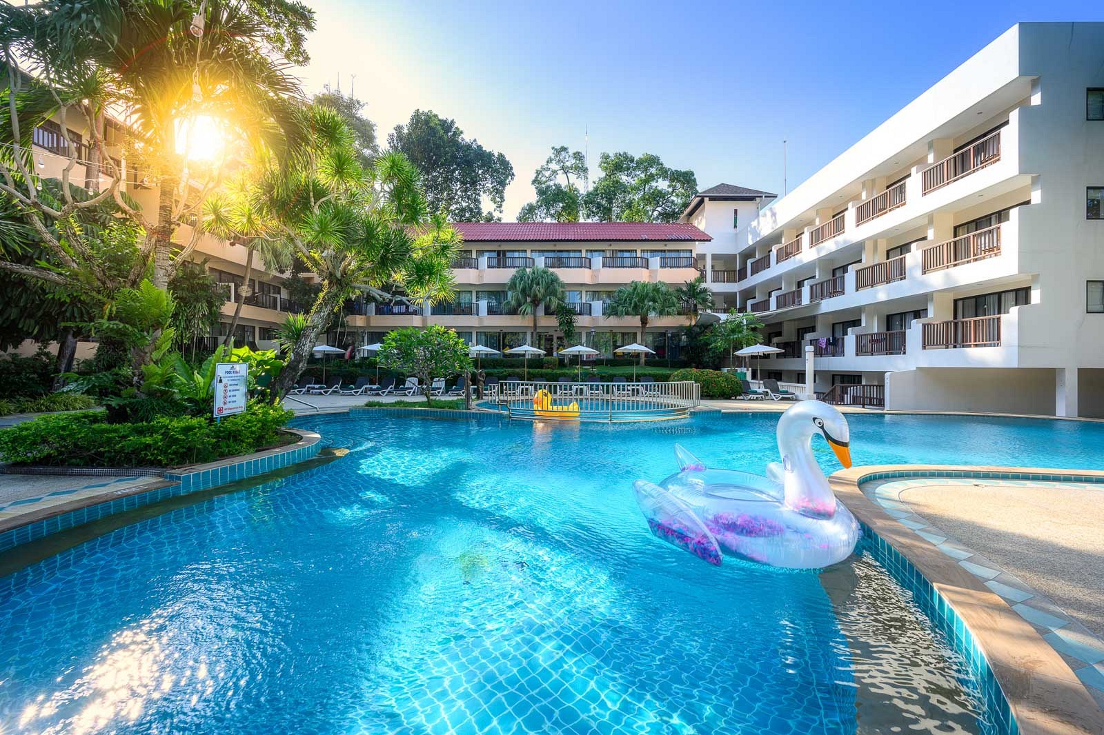 Patong Lodge Hotel