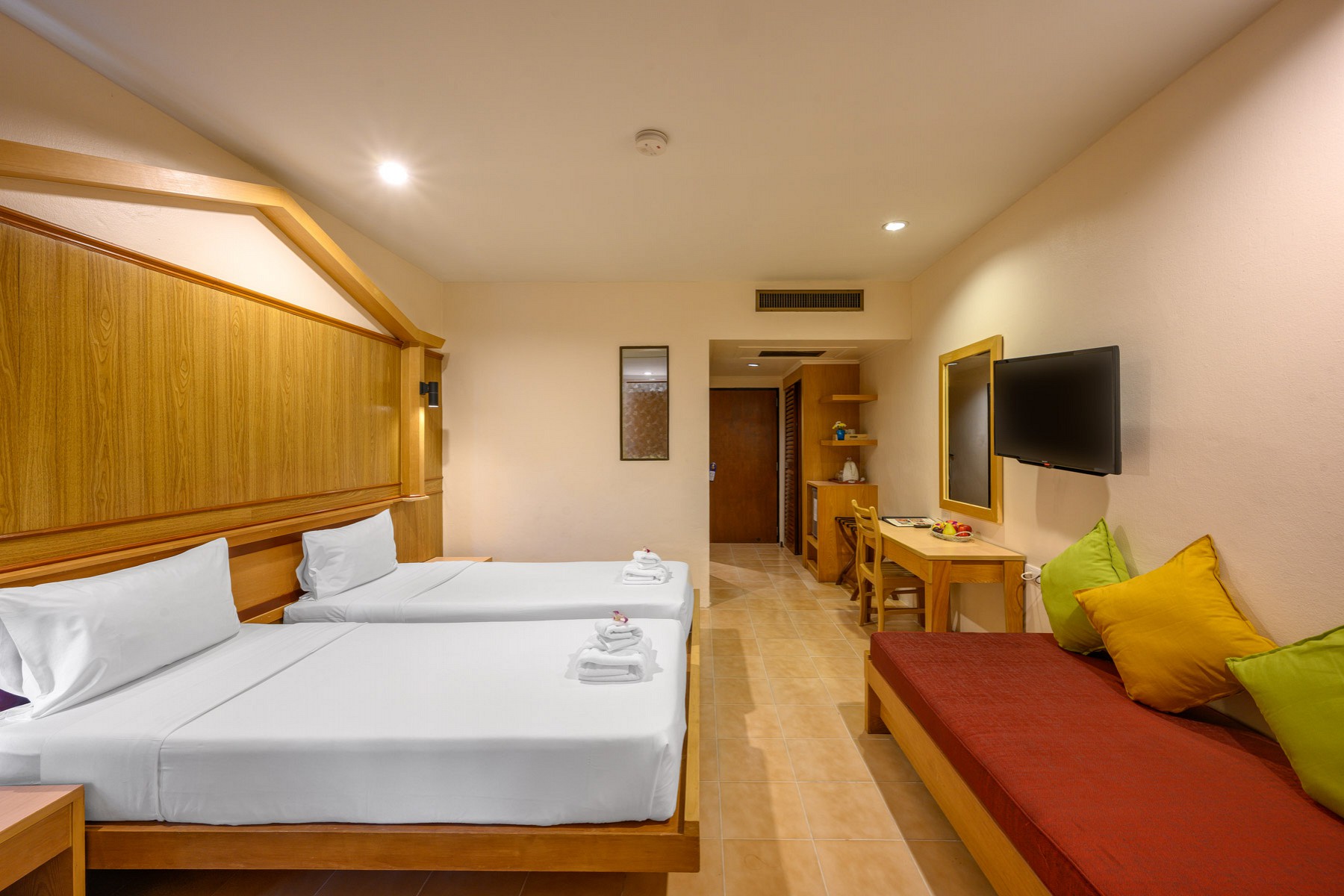 Patong Lodge Hotel