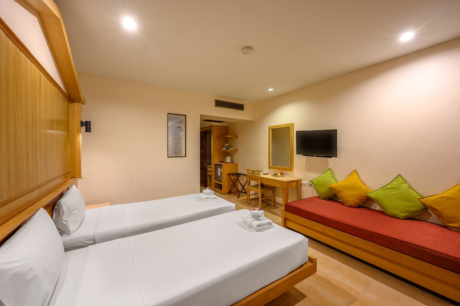 Patong Lodge Hotel