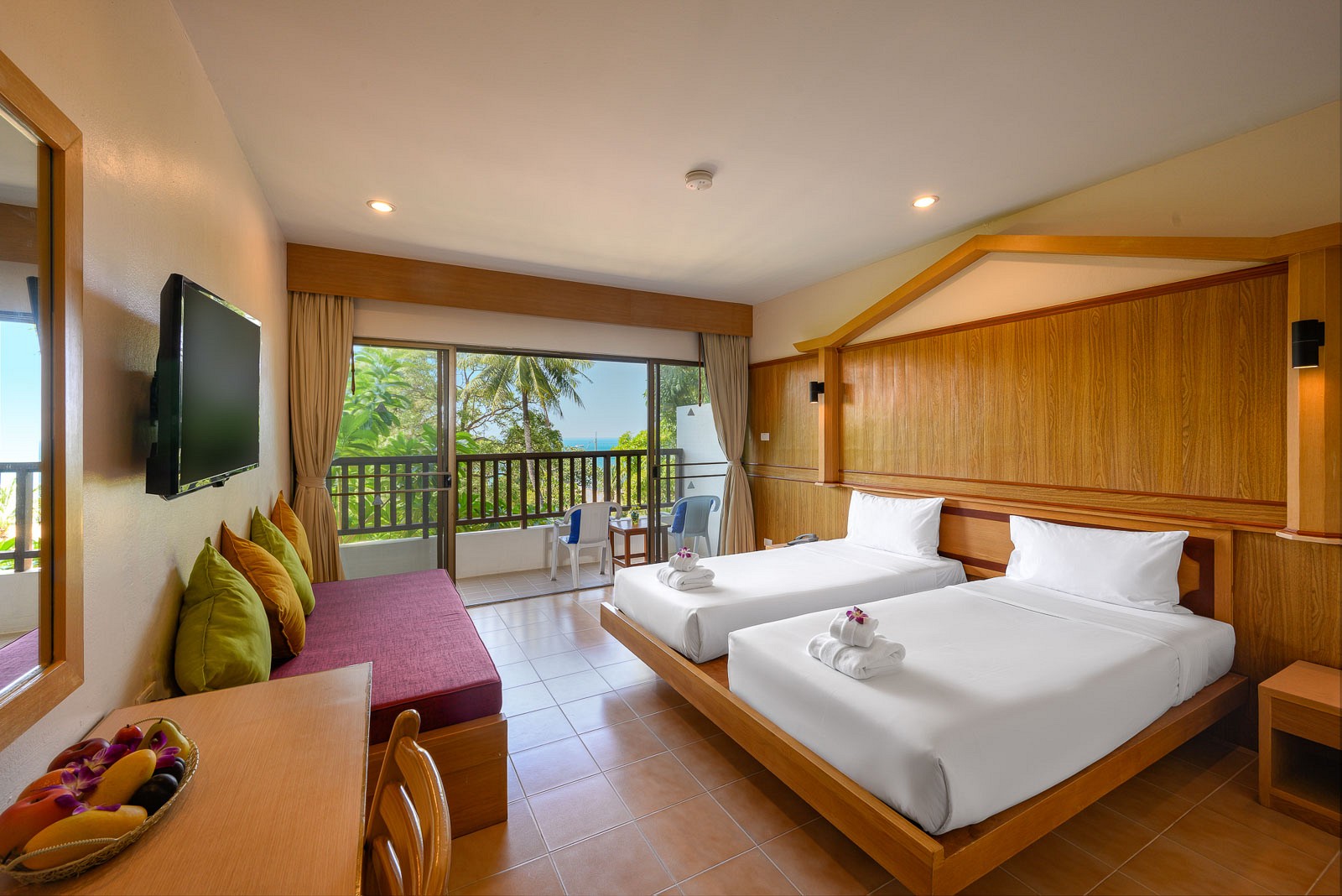 Patong Lodge Hotel